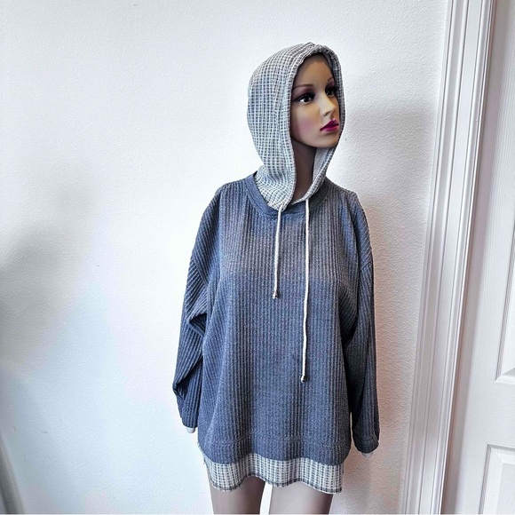 Cozy Gray Waffle Knit Women's Hoodie - Picture 4 of 7